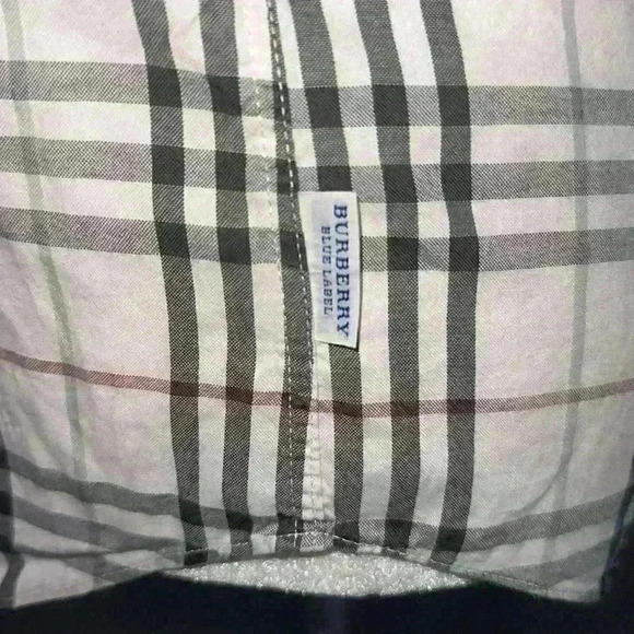 🔥 Burberry Polo 🔥 - Picture 3 of 8